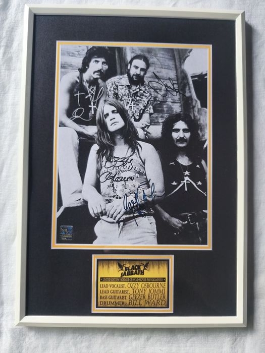 Moldura Band Black Sabbath com Autógrafos (A4)