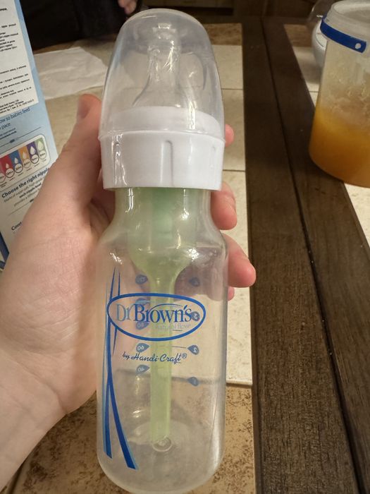 Дитяча пляшечка для годування з вузьким горлечком Dr. Brown's