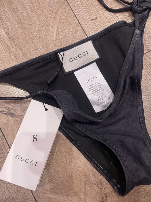 Жіночий чорний купальник Gucci