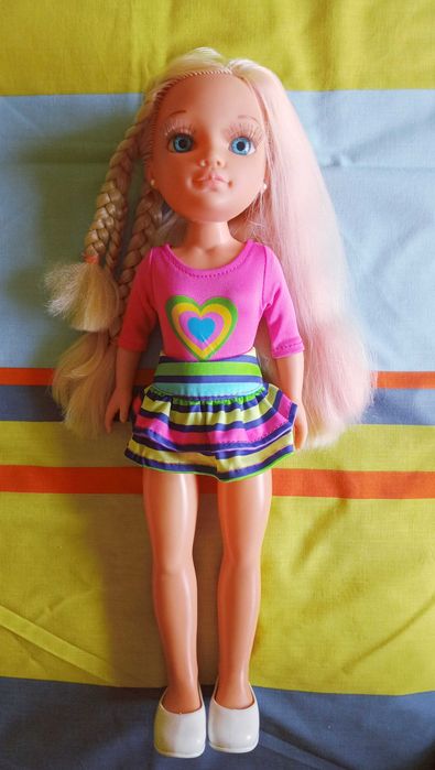 Boneca Nancy. Marca Famosa. 42cm
