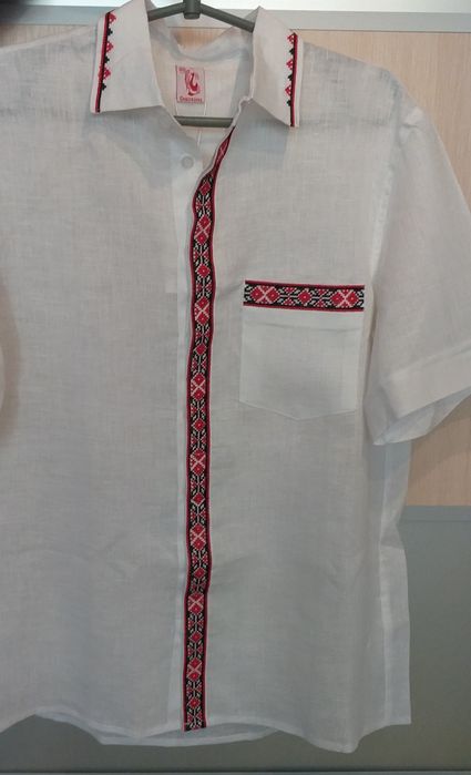 Продам сорочку мужскую с вышивкой