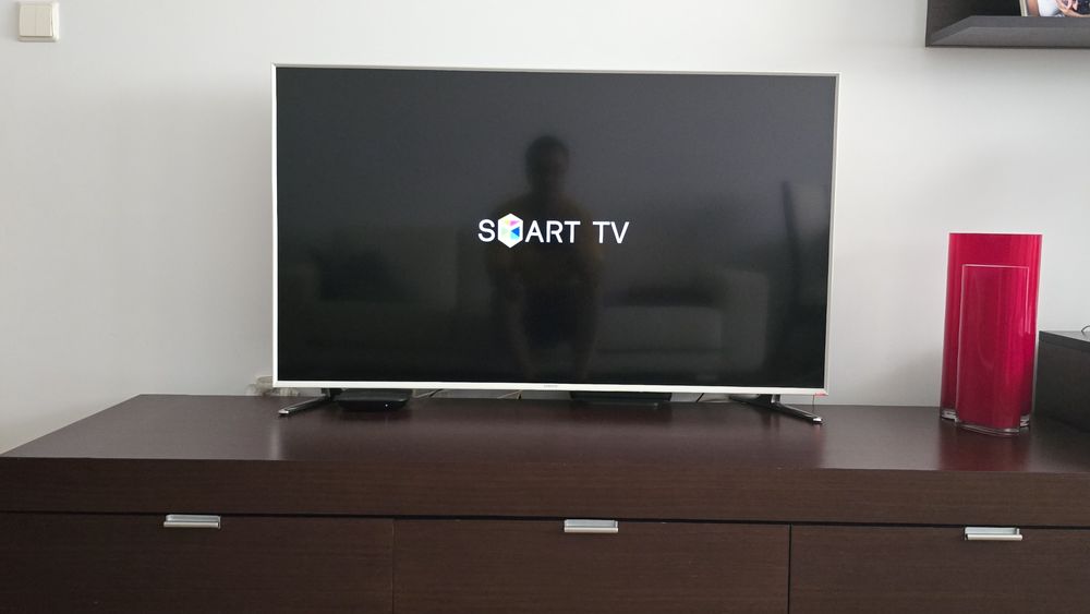 Smart TV Samsung 48" (UE48H6410SS]