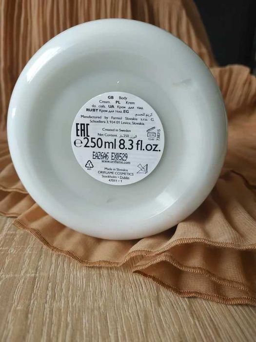 Perfumowany krem do ciała Giordani Gold Essenza 250ml nowy