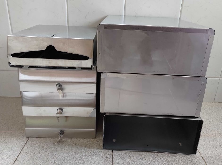 Dispensadores e cesto de papeis - JNF