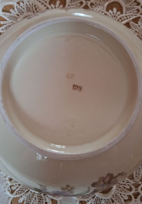 Piękna stara waza porcelanowa