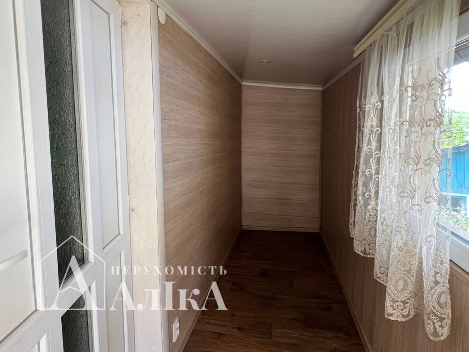 Продам квартиру з гаражем та времянкою в Старому місті