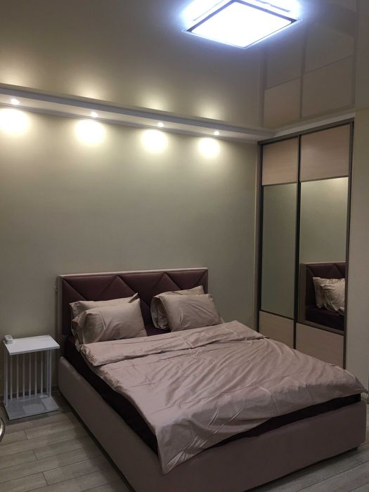 Квартира подобово в новому будинку з парковкою.Світло 24/7