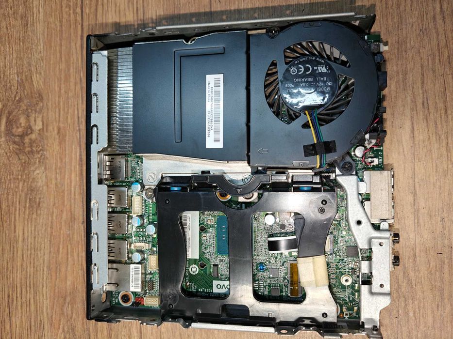 Lenovo ThinkCentre M710q – i3-6100T | 8GB RAM | SSD 120GB | Używany