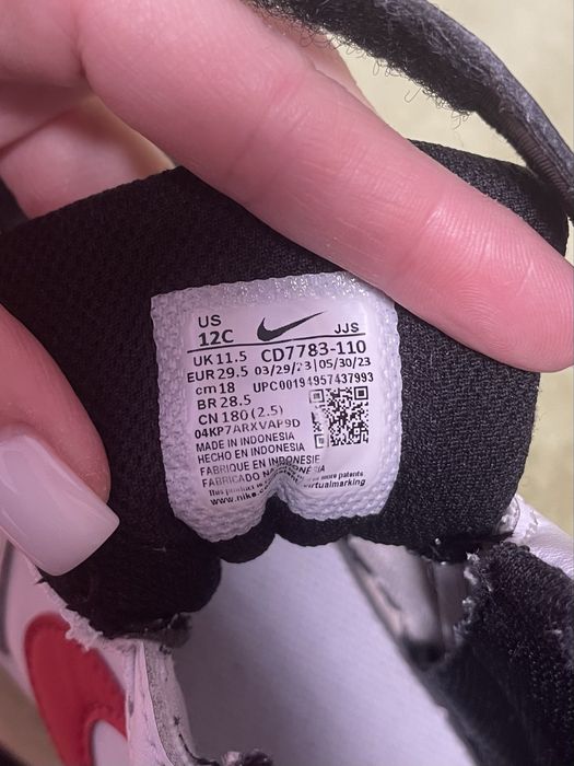 Оригінальні Кросівки дитячі Nike eur 29.5