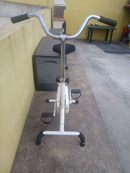 Bicicleta vintage estática