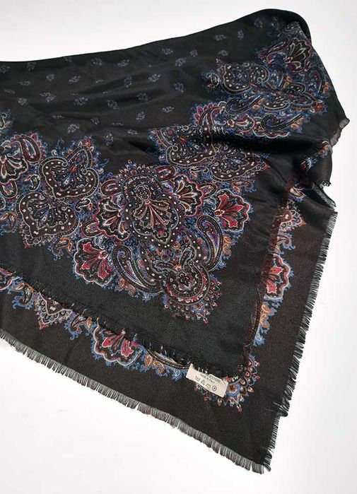 Variado conjunto Lenços Cachecóis Echarpes Gravatas 21 Peças