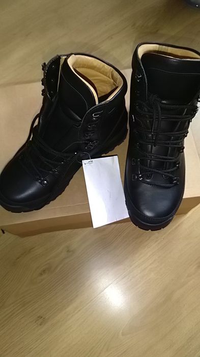 Trzewiki trekingowe czarne Wojas rozm. 24cm