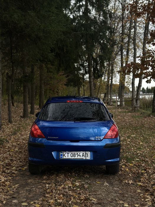 Продам peugeot 308 2010року