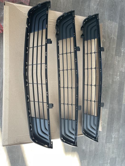 Chevrolet bolt EUV нижняя решетка бампера