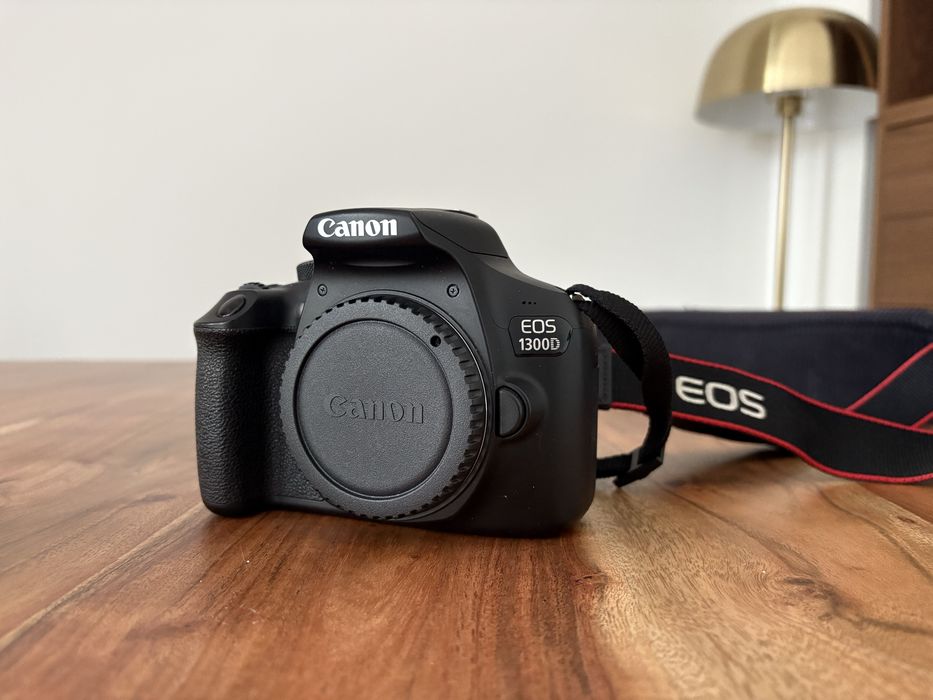 Canon EOS 1300D + Bolsa (Oferta)