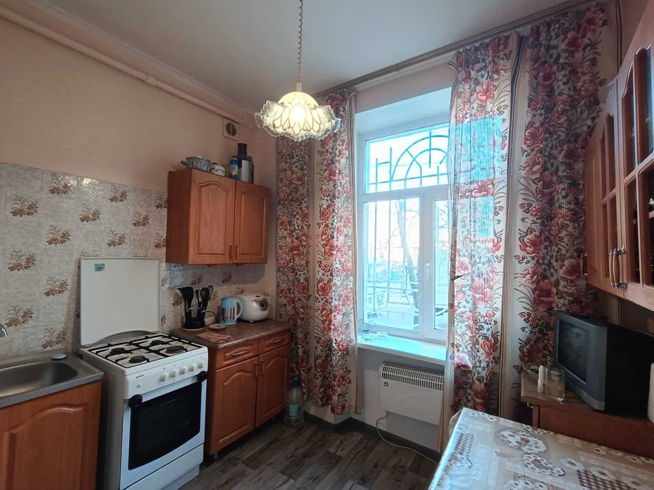 2 ком сталинка в центре, горсад, Дерибасовская, можно под программы