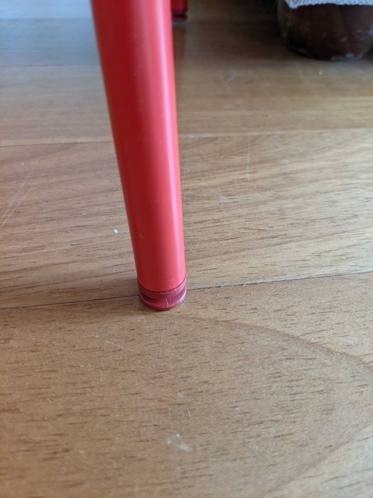 Mesa de apoio [vermelha]