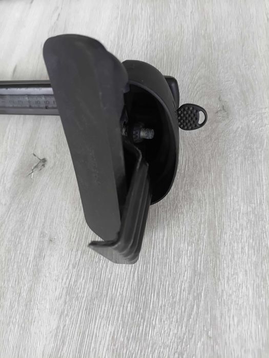 Bagażnik dachowy bazowy Mont Blanc Toyota Corolla Verso 2007