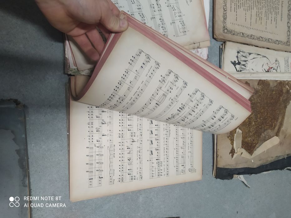 Stare nuty fortepian