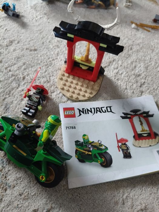LEGO ninjago motocykl Lloyda 71788