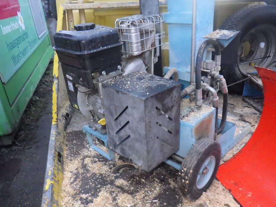 Rębak Luparka Hydrauliczna Spalinowa Mocna Niemiecka 16 Ton