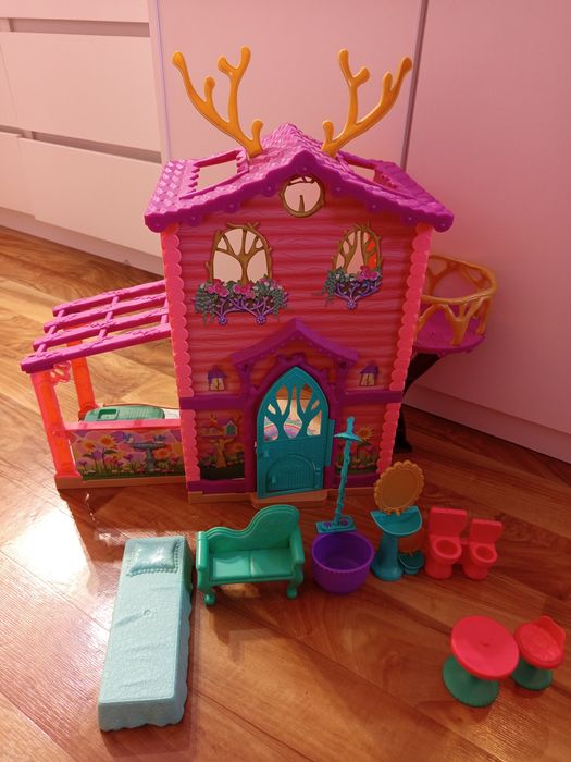 Domek dla lalek Enchantimals