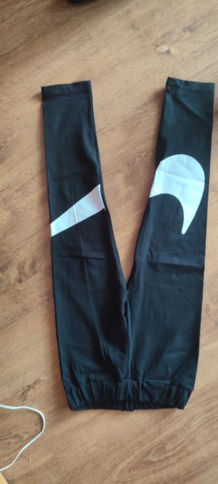 Leginsy Nike 122-128