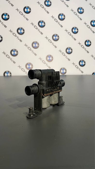 Клапана пічки Бмв X5 E53 Електроклапан Водяной клапан печки Кран Водяний Клапан пічки БМВ Е53 Е60 Е39 Е60 Е65 BMW bmw 6906652