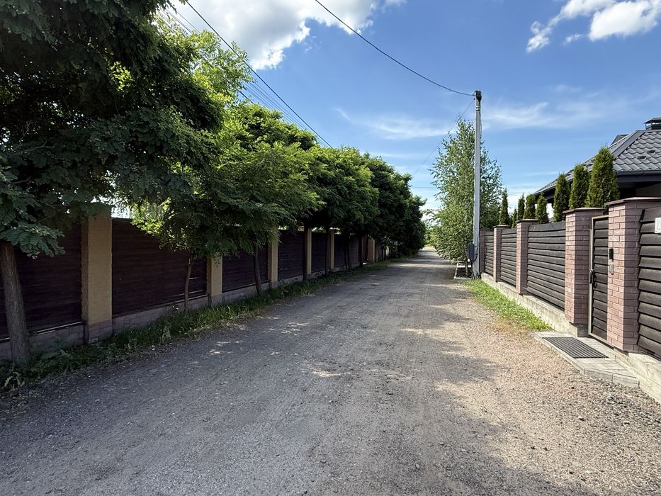 Свій вихід до води / закрите котеджне містечко / світло / газ / асфальт / 15 хв від Києва