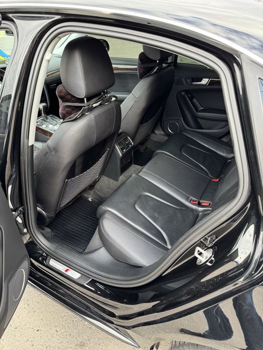 Продам Ауді А4 2015