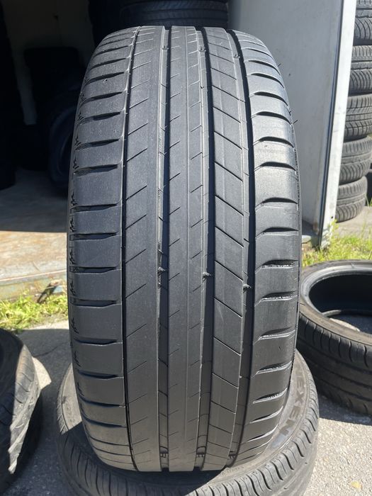 Продам комплект шин Michelin 235/55/19