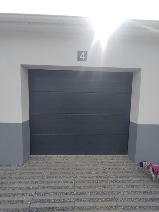 GARAŻ 19 m² Murowany Prąd Elektryczna brama ul Niemena - Widok 2