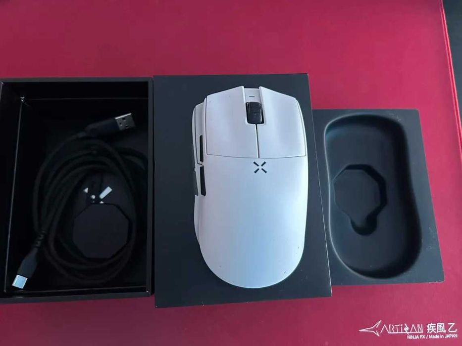 Hitscan Hyperlight White