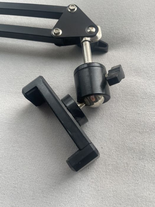 Настільний тримач для телефону