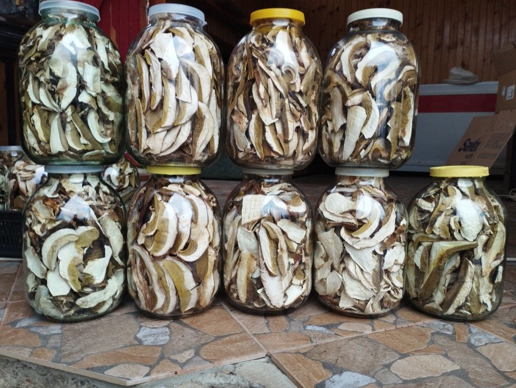 Білі сушені гриби банка 3 літри: 490 грн. - Продукты питания / напитки ...