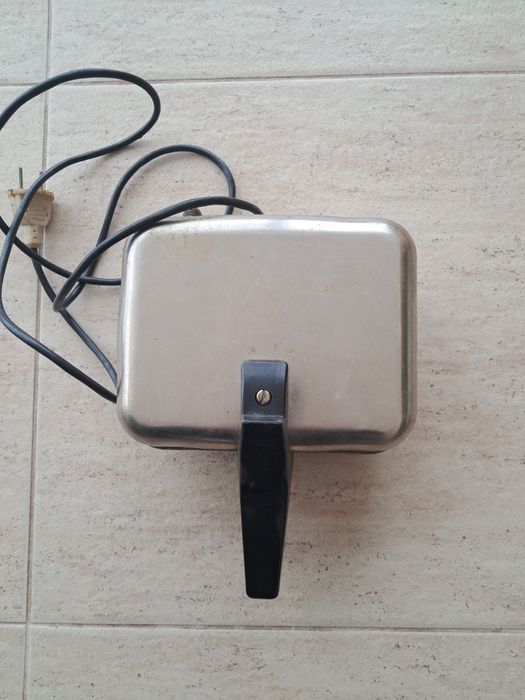 Электро вафельница