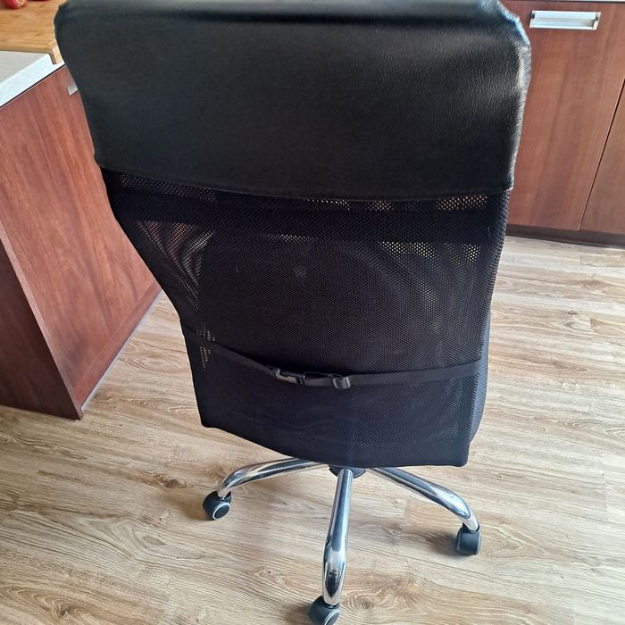 Krzesło obrotowe jak nowe plus gratis