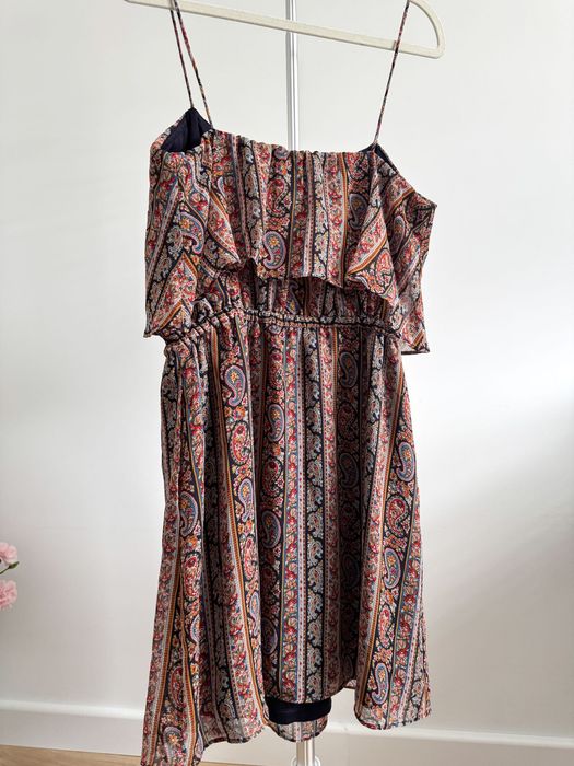 Krótki kombinezon Mango casual na ramiączkach wzorek wzorzysty