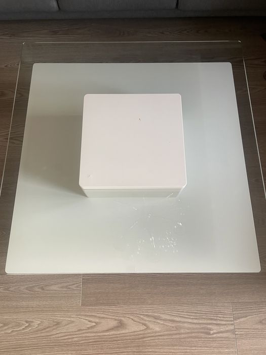 Stolik kawowy biały