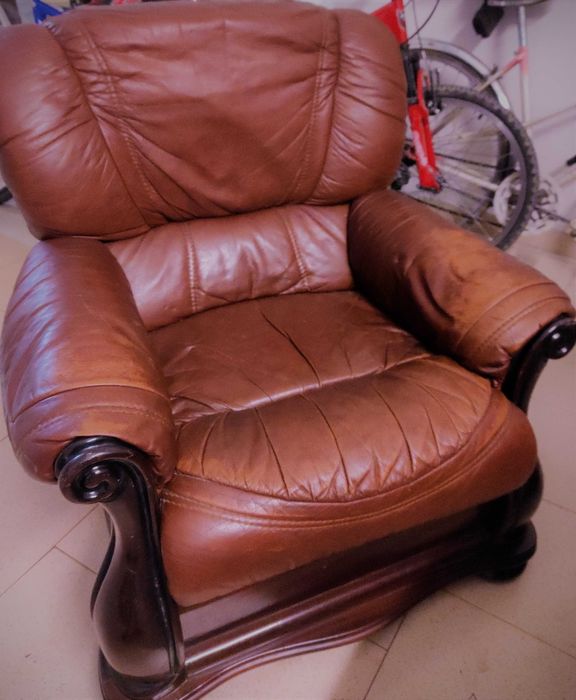 Conjunto de 2 Sofás em Madeira e Pele