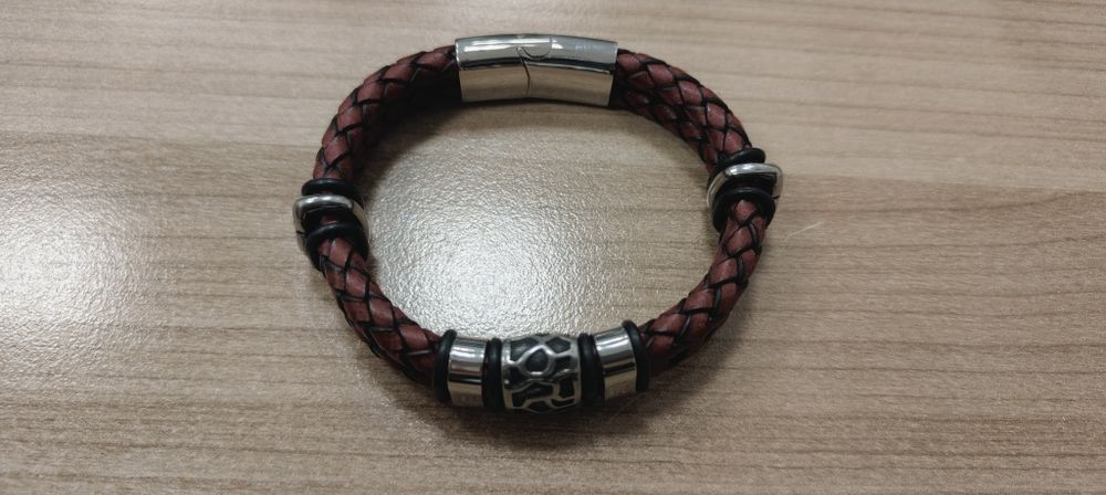 Bransoletka męska skóra. Dzień chlopaka