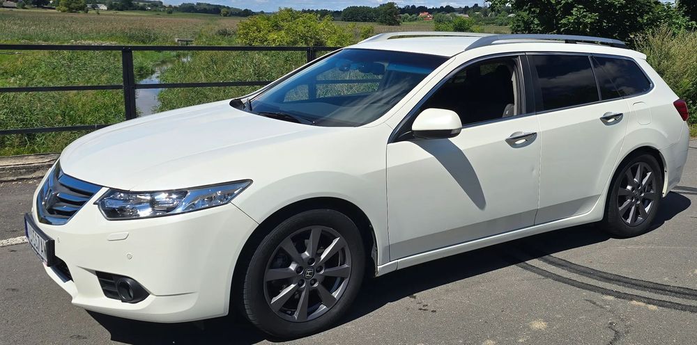 Honda Accord Honda Accord 2.0 Lifestyle Tourer Polift