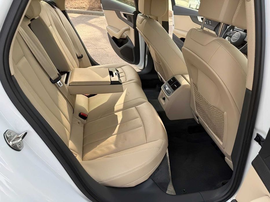 Audi A4      2019