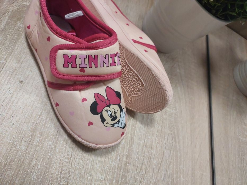 Kapcie dla dziewczynki Minnie Mouse r.30