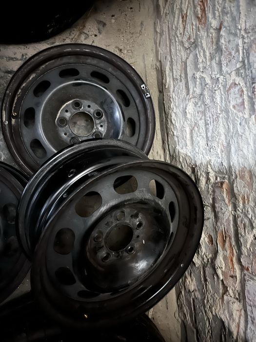 Диски R16 залізні 5*120 оригінальні від BMW