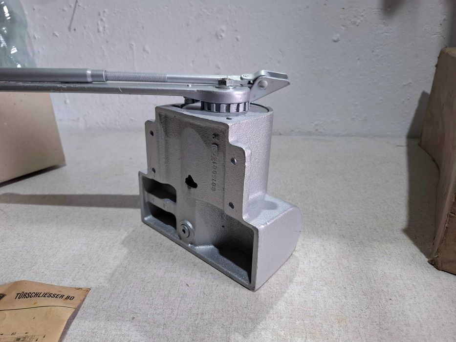 Drzwi Samozamykacz BKS OTS 80 Türschließer Niemiecki - NOWY