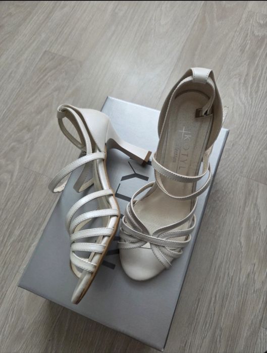 Buty ślubne taneczne kotyl 37 buty taneczne perłowe białe