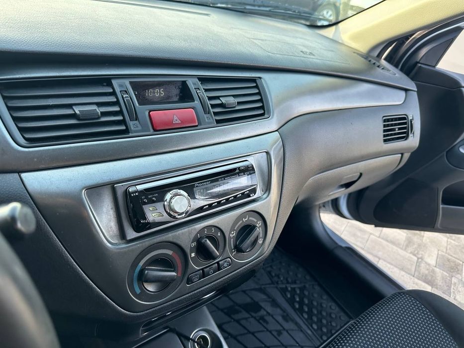 Продам Mitsubishi Lancer 1.6i Automat 2007