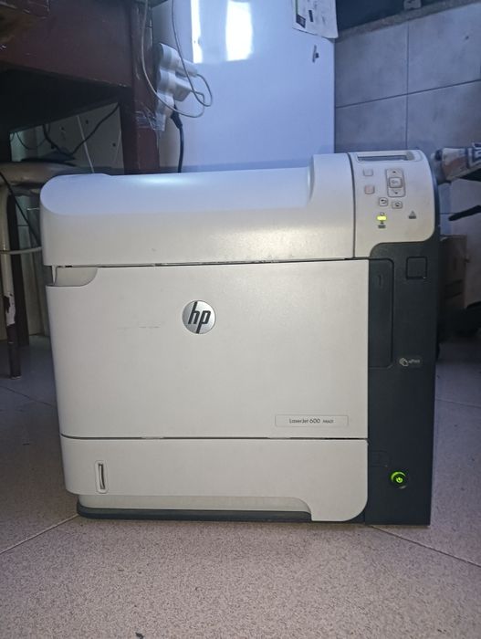 Impressora HP laserjet 600 m602