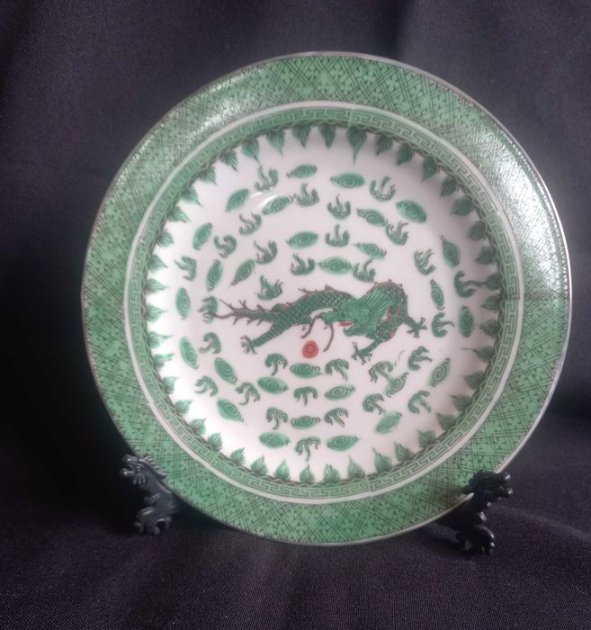 Prato decorativo com suporte